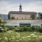 Tauroa Schloss Gabelhofen 4*