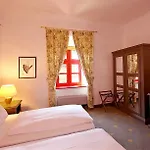 Tauroa Schloss Gabelhofen Hotel