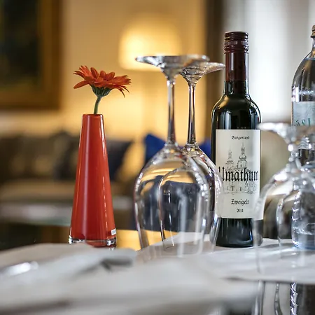 Tauroa Schloss Gabelhofen فندق 4*