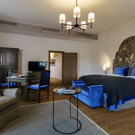 Tauroa Schloss Gabelhofen Hotel 4*