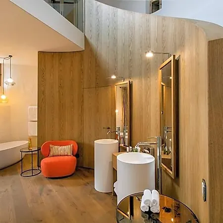 Tauroa Schloss Gabelhofen Hotel 4*