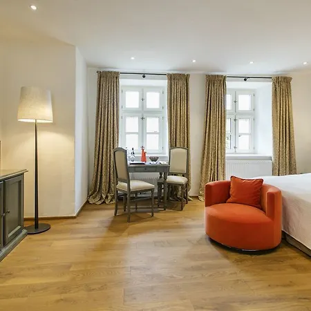 Tauroa Schloss Gabelhofen Hotel 4*