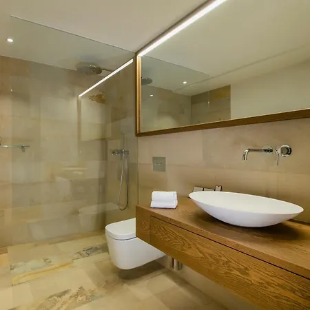 Tauroa Schloss Gabelhofen