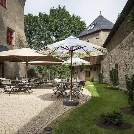 Tauroa Schloss Gabelhofen
