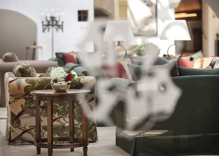 Tauroa Schloss Gabelhofen Hotel