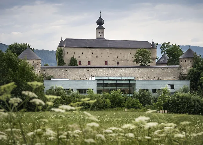 Tauroa Schloss Gabelhofen 4*