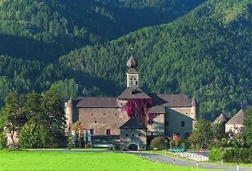 Tauroa Schloss Gabelhofen 4* Fohnsdorf